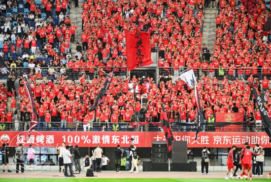 KOK体育app下载-当东北超爆火遇到亚泰三十年  长春足球“超燃”|长春亚泰|职业|球迷|民间|王锁龙_新浪体育_新浪新闻